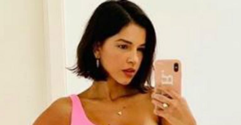 De biquíni cavado, Mariana Rios mostra boa forma mas magreza divide opiniões