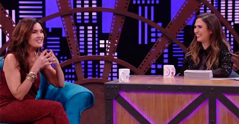 Fátima Bernardes e Tatá Werneck se beijam no Lady Night