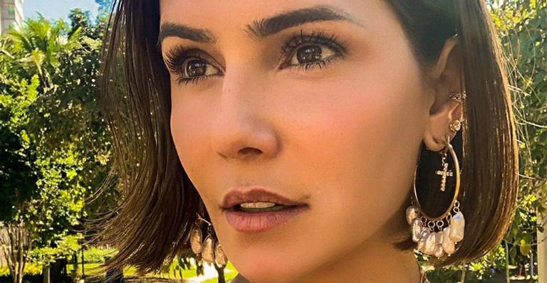 Deborah Secco posa com a filha e semelhança impressiona: ”Duas meninas”