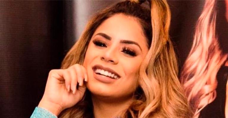 Lexa abre o jogo sobre fama de mão de vaca: ”Pena de gastar”