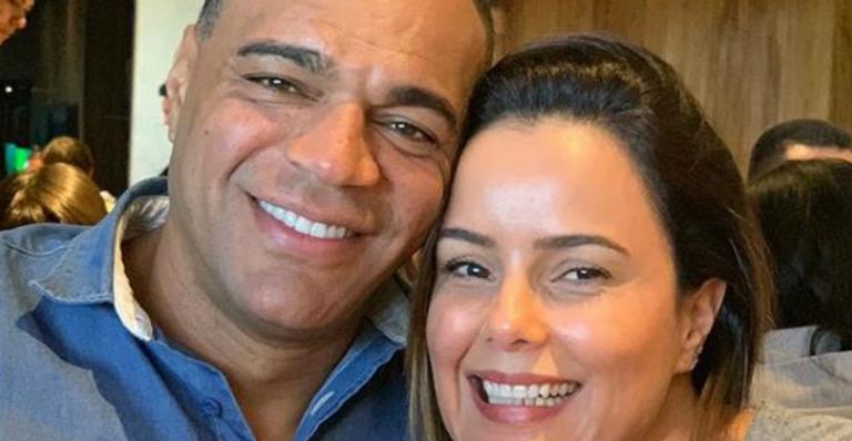 Gêmeos? Luciele di Camargo divide foto de ‘sapatinhos’ e assusta o marido, Denílson