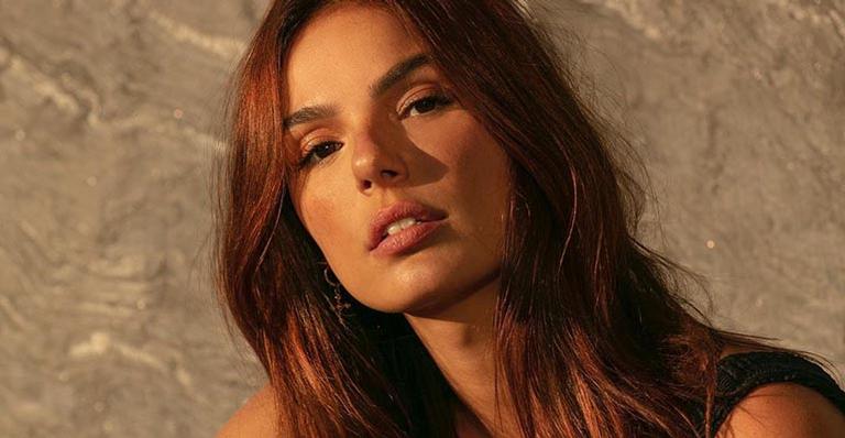Isis Valverde mostra nova foto do filho e pede: ‘Fica bebê pra sempre?’