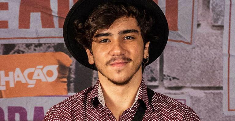 Aos 20 anos, ator de Malhação anuncia o nascimento do primeiro filho