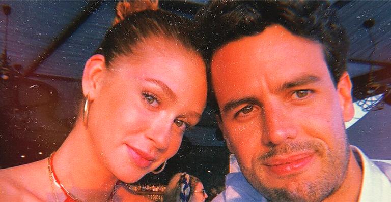 Marina Ruy Barbosa posa ultra sexy e ganha declaração do marido