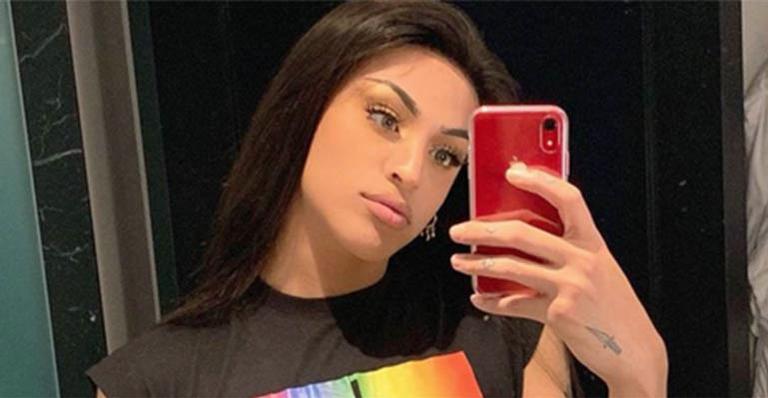 Pabllo Vittar ostenta bumbum gigante em foto ousada