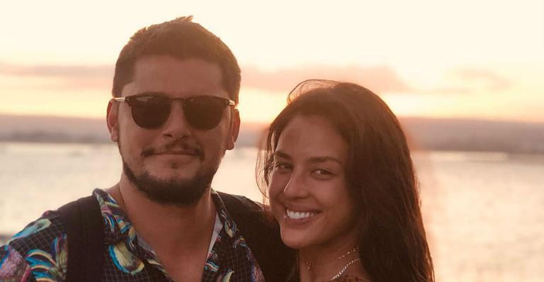Yanna Lavigne se derrete de amores em clique fofo de Bruno Gissoni com a filha Madalena