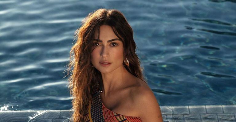 Thaila Ayala posa linda de biquíni com vista paradisíaca e recebe “chuva” de elogios: “Perfeita”