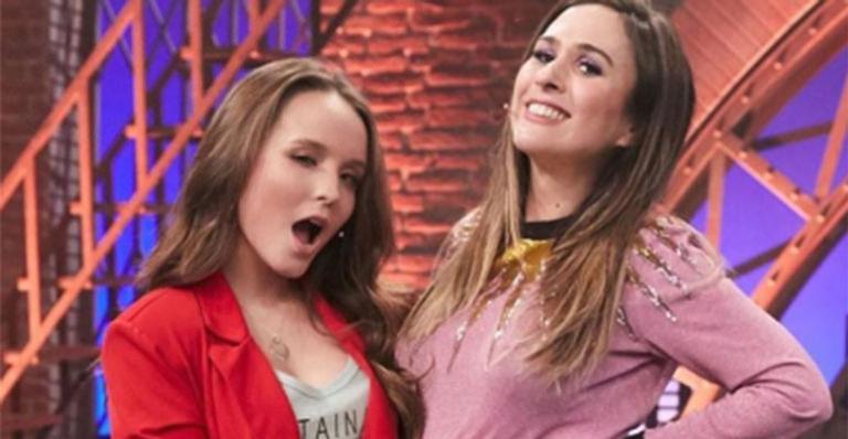 Larissa Manoela faz revelações à Tatá Werneck no Lady Night