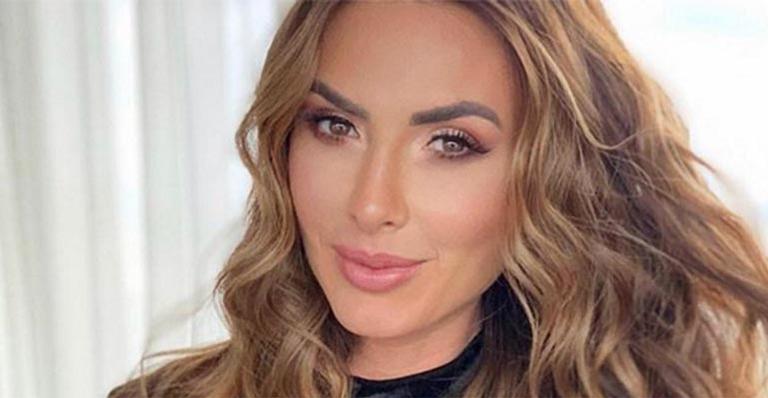 Nicole Bahls se explica após ficar furiosa em uma live: ‘Eu abandonei’