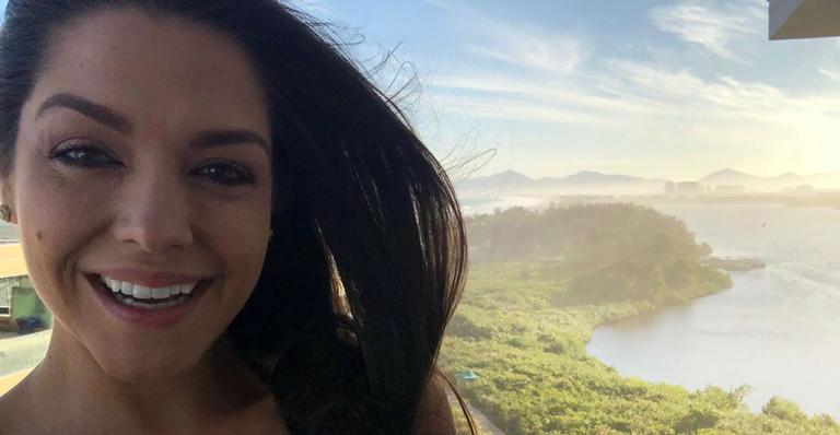 Thais Fersoza surpreende fãs com seu cabelo em clique antigo: “Não era peruca”