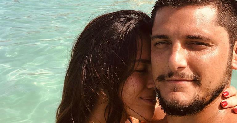 Bruno Gissoni se derrete de amores ao clicar momento lindo entre Yanna Lavigne e Madalena