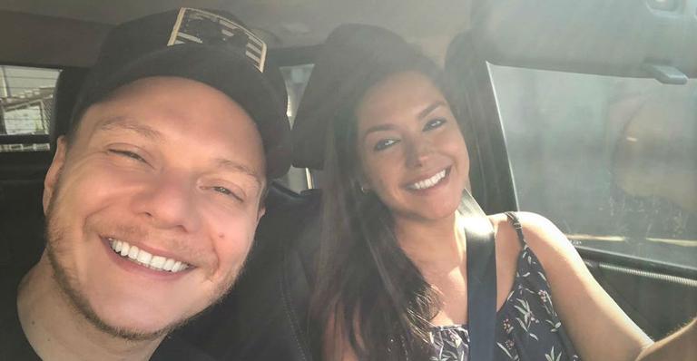 Thais Fersoza pega um cinema com a família toda reunida: “Pensa num pessoalzinho feliz”