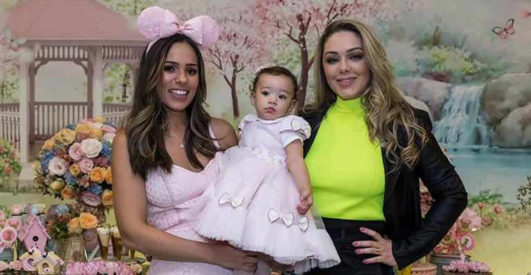 Roberta Almeida celebra um ano da filha com festa no Brasil: “Um dos momentos mais lindos”
