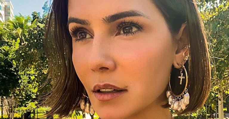 Deborah Secco posa de biquíni e curte dia de sol: “Vida boa!”