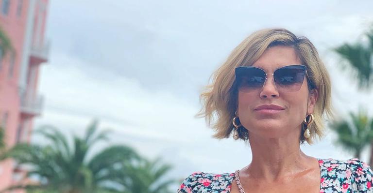 Flávia Alessandra se diverte ao surgir com pote cheio de doces: “Foi meu café da manhã”