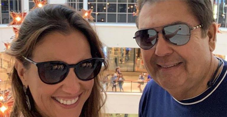 Filhos de Faustão fazem rara aparição juntos em foto com a mãe