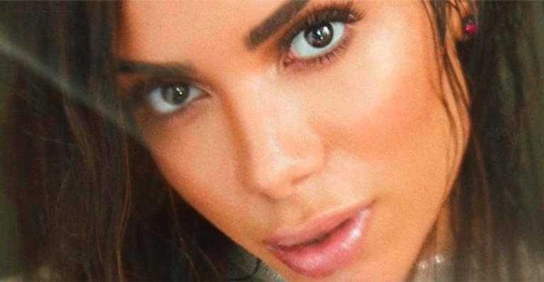 Anitta anuncia mudança radical na carreira e deixa recado aos invejosos: ”Não percam seu tempo e dinheiro”