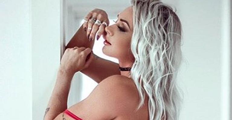 Juju Salimeni exibe glúteos poderosos em foto sem calcinha e fãs cravam: ”Irresistível”