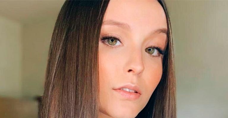 Larissa Manoela abusa de transparência em look nas redes sociais