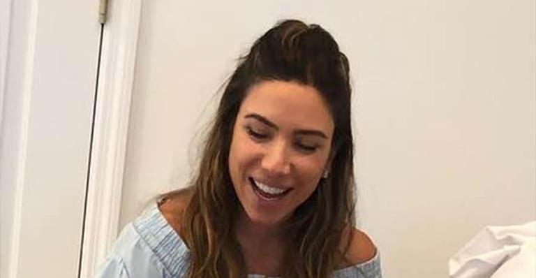 Patrícia Abravanel mostra a família reunida e malhando em sua mansão