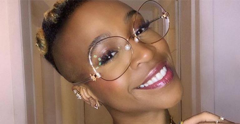 Karol Conka é detonada ao assumir namoro com rapaz branco