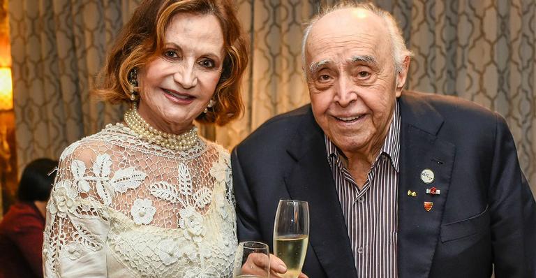 Rosamaria Murtinho e Mauro Mendonça: Bodas de Diamante em festa luxuosa
