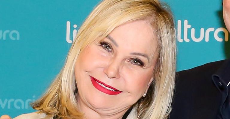 Pepita Rodrigues lança livro infantil e fofura da neta rouba a cena