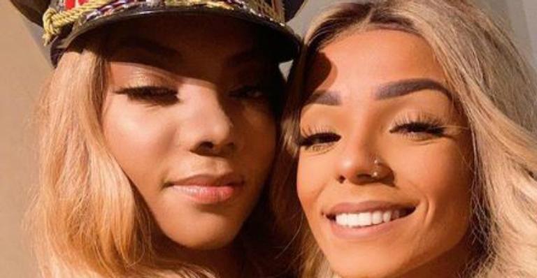 Namorada de Ludmilla dança com look micro e rebate críticas por magreza na web
