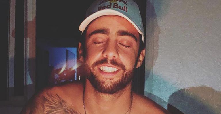 Ao lado dos filhos, Pedro Scooby celebra 31 anos de vida e desabafa: ”Se errei foi tentando acertar”