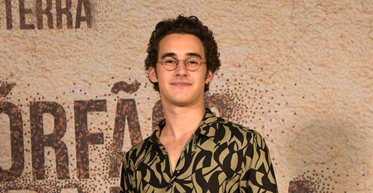 Filipe Bragança celebra o sucesso como Benjamin na novela Órfãos da Terra