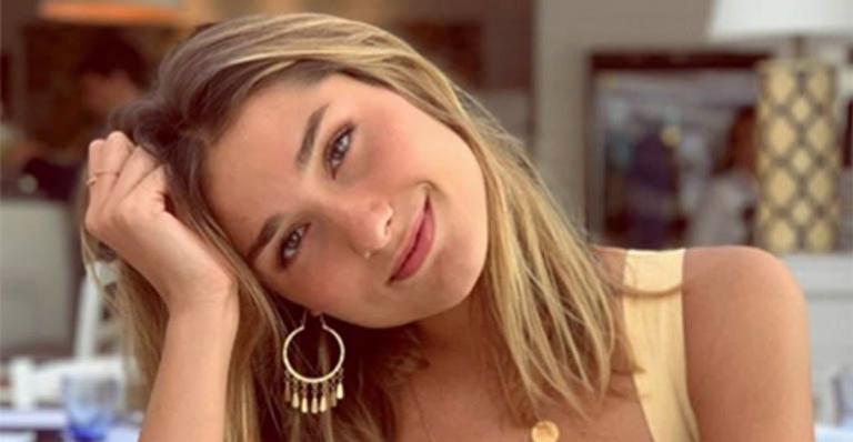 Sasha Meneghel Szafir faz rara aparição com o pai e os irmãos