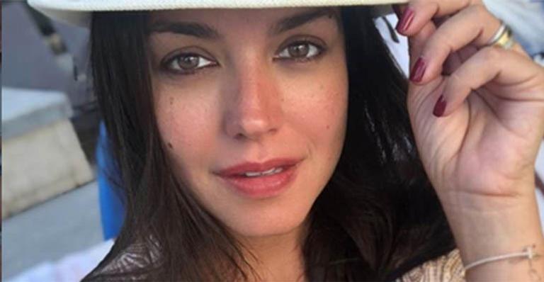 Thais Fersoza surge com look acessível na festa de aniversário dos filhos