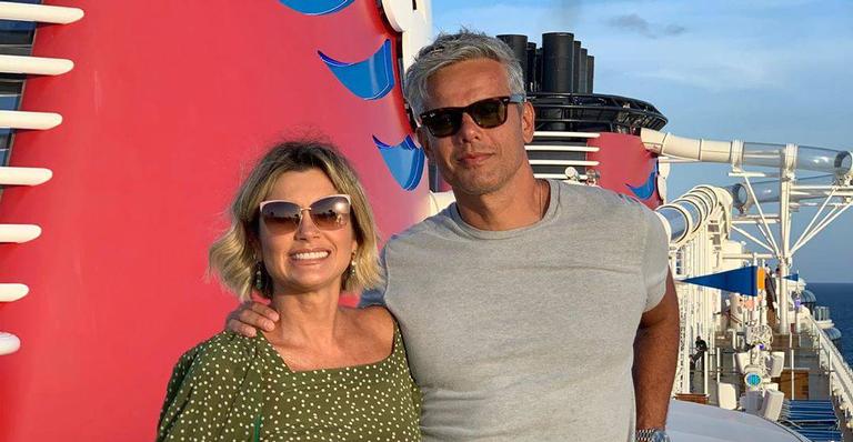 Flávia Alessandra surge bem plena em clique e Otaviano baba: “Eita mulher linda”