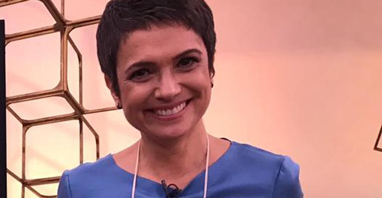 Sandra Annenberg abraça os cinco irmãos e protagoniza momento fofo em foto rara