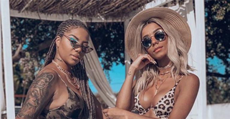 Novo visual! Namorada de Ludmilla muda a cor do cabelo e exibe corpão ao usar biquíni