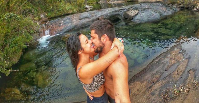 Yanna Lavigne se declara para o marido em viagem: “Meu céu”