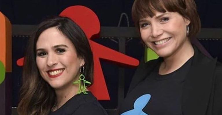 Gravidíssimas, Tatá Werneck e Letícia Colin se reúnem nos bastidores do Criança Esperança