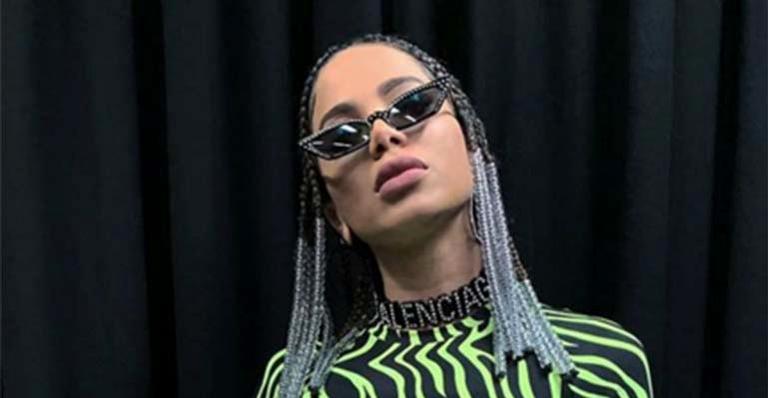 Anitta rebate ameaças contra sua vida: ‘Pode vir, não estou me preocupando’