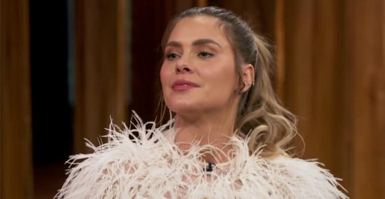 Carolina Dieckmann desabafa e relembra polêmicas: ”É um abismo”