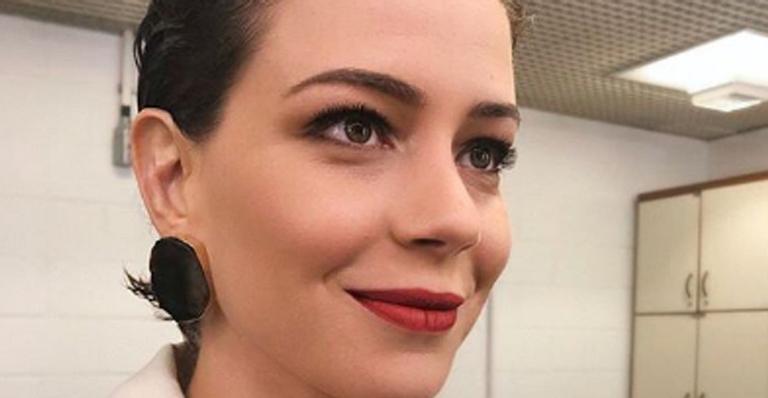 Leandra Leal leva o novo namorado para festa em que estava o ex-marido