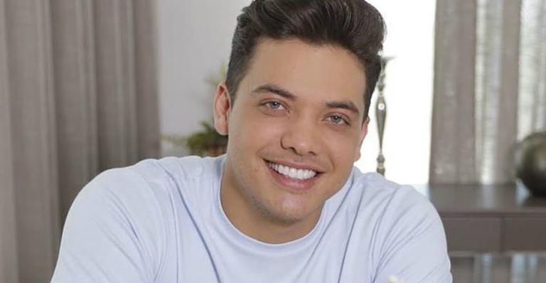 Wesley Safadão leva os filhos aos palcos e surpreende fãs com fofura