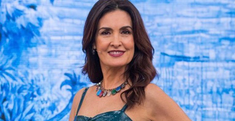 Fátima Bernardes sai em defesa da primeira-dama da França: ”Inteligente, elegante, corajosa”