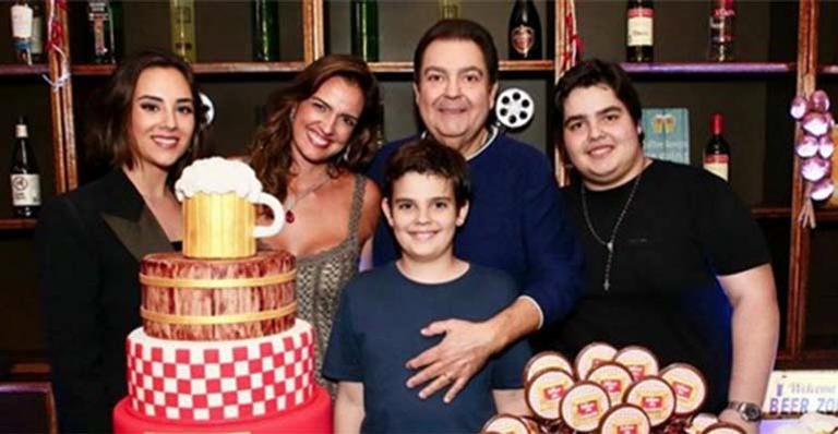 Mulher de Faustão fala sobre mudanças na vida do filho: ‘Desbravar o mundo’