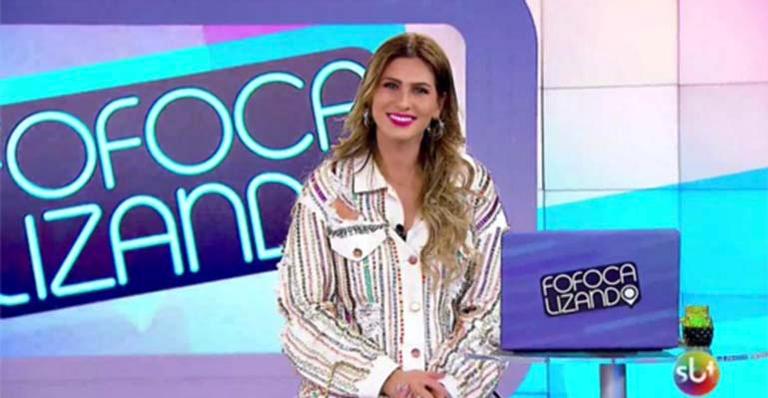 Após ser promovida, Lívia Andrade assume nova função no Fofocalizando: ‘Eu prefiro não comemorar’