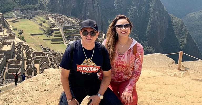Chitãozinho e a esposa curtem viagem a dois para Machu Picchu