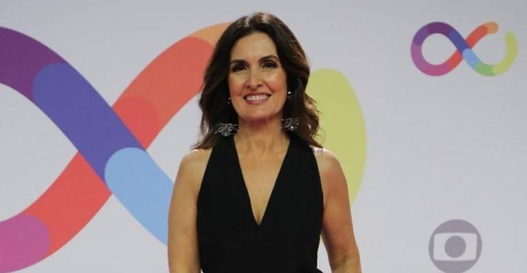 Fátima Bernardes faz rara aparição com a irmã e semelhança impressiona fãs: “Como são parecidas”