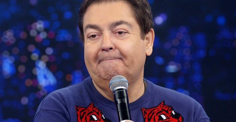 Faustão dá show de generosidade e paga a faculdade de filhos de seus funcionários