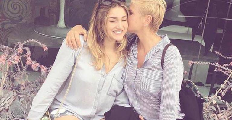 Xuxa abre o jogo sobre criação de Sasha e surpreende: ”Estraguei a garota”