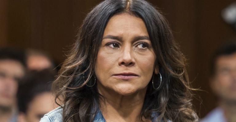 Dira Paes dispara contra governo: ”Brasil é servido de bandeja para a exploração”