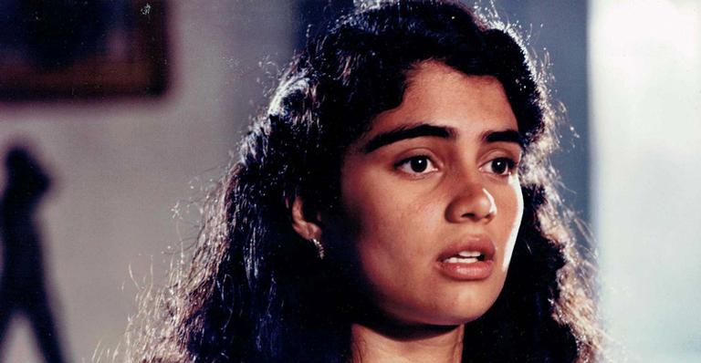 Lembra dela? Musa dos anos 90, Patrícia França faz raríssima aparição com a filha